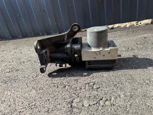 Блок ABS MERCEDES-BENZ E-CLASS OEM А2124313512 212047 2011