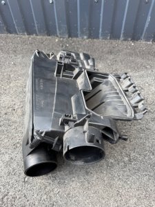 Короб водушного фильтра А2710901601 MERCEDES-BENZ E-CLASS