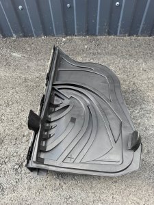 Воздухозаборник MERCEDES-BENZ E-CLASS OEM А2128300203 212047 2011