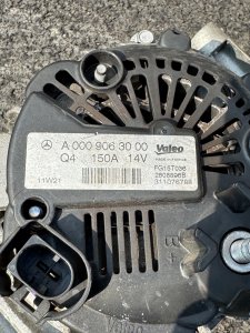 Генератор MERCEDES-BENZ E-CLASS OEM A0009063000 212047 2011