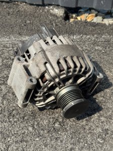 Генератор MERCEDES-BENZ E-CLASS OEM A0009063000 212047 2011