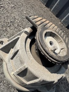 Подушка Двигателя правая MERCEDES-BENZ E-CLASS OEM А2042404217 212047 2011