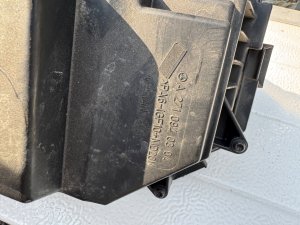 Короб воздушного фильтра MERCEDES-BENZ E-CLASS OEM А2710940304 212047 2011