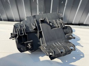 Короб воздушного фильтра А2710940304 MERCEDES-BENZ E-CLASS