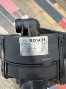 Насос продувки катализатора MERCEDES-BENZ E-CLASS OEM А0001406785 212047 2011