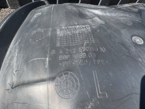 Подкрылок передний левый MERCEDES-BENZ E-CLASS OEM А2126901330 A2126903030 212047 2011
