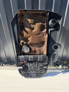 Крышка двс декоративная MERCEDES-BENZ E-CLASS OEM A2710101267 212047 2011