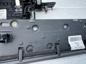 Накладка на торпедо MERCEDES-BENZ E-CLASS 212047 2011