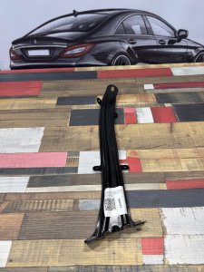 Распорка кузова А2126280224 MERCEDES-BENZ E-CLASS
