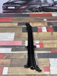 Распорка кузова MERCEDES-BENZ E-CLASS OEM А2126280224 212047 2011