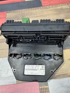 Блок предохрнаителей MERCEDES-BENZ E-CLASS OEM А2129004911 212047 2011