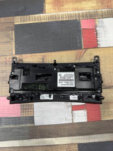 Блок управления климат контролем MERCEDES-BENZ E-CLASS OEM А2129008608 212047 2011