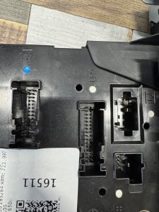 Блок Предохранителей MERCEDES-BENZ E-CLASS OEM 2129060105 212047 2011