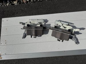 Петли капота А2129066201 А2129066301 MERCEDES-BENZ E-CLASS