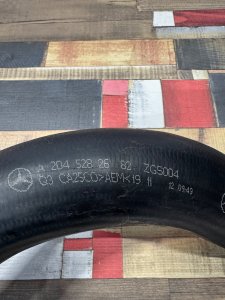 Патрубок интрекуллера MERCEDES-BENZ E-CLASS OEM А2045282682 212047 2011