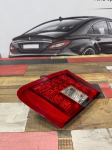 Фонарь крышки багажника правый А2129060258 MERCEDES-BENZ E-CLASS