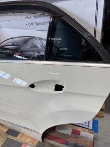 Дверь задняя левая MERCEDES-BENZ E-CLASS 212047 2011
