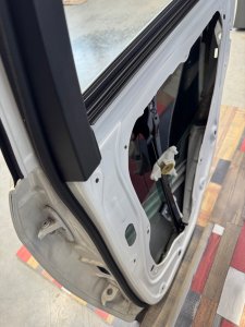 Дверь задняя правая MERCEDES-BENZ E-CLASS 212047 2011