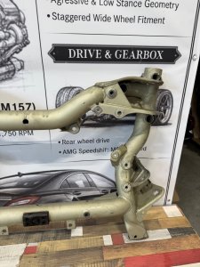 Подрамник передний MERCEDES-BENZ E-CLASS 212047 2011