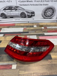 Фонарь задний правый А2129060658 MERCEDES-BENZ E-CLASS