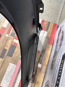 Крыло переднее правое MERCEDES-BENZ E-CLASS 212047 2011