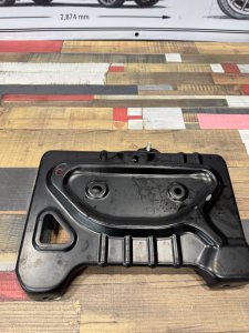 Подставка Аккумулятора MERCEDES-BENZ E-CLASS OEM А2126200118 212047 2011