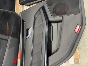 Обшивки дверей MERCEDES-BENZ E-CLASS 212047 2011