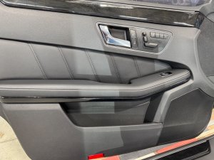 Обшивки дверей MERCEDES-BENZ E-CLASS 212047 2011
