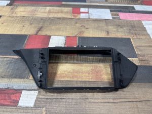 Рамка монитора MERCEDES-BENZ E-CLASS OEM А2126801536 212047 2011