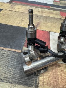 Форсунки MERCEDES-BENZ E-CLASS OEM А2710705195 212047 2011