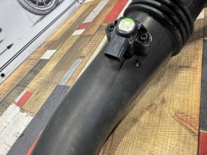 Патрубок воздушного фильтра MERCEDES BENZ C-CLASS OEM А271090 204248 2012