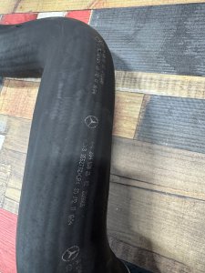 Патрубок интеркулера MERCEDES BENZ C-CLASS OEM А2045282582 204248 2012