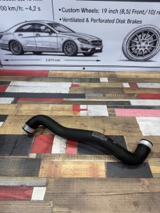 Патрубок системы охлождения А2045012582 MERCEDES BENZ C-CLASS