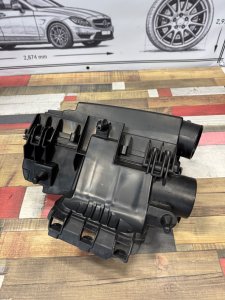 Короб водушного фильтра А2710901601 MERCEDES BENZ C-CLASS