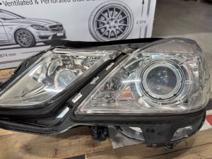Фары передние MERCEDES-BENZ E-CLASS OEM А2128205861 А2128205761 212047 2011