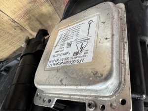 Фары передние MERCEDES-BENZ E-CLASS OEM А2128205861 А2128205761 212047 2011