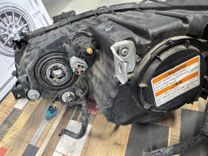 Фары HONDA LEGEND KB2 2008