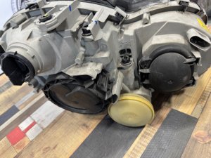Фары MERCEDES-BENZ C-CLASS 203046 2005