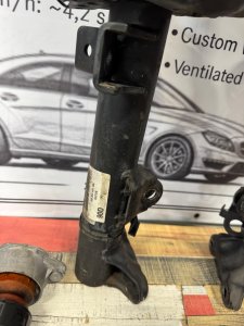 Стойки MERCEDES-BENZ E-CLASS OEM А2123203613 А2043260598 212047 2011