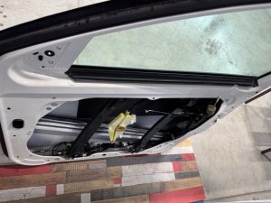 Дверь передняя правая MERCEDES BENZ C-CLASS 204248 2012