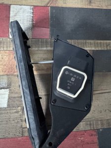 Педаль газа MERCEDES BENZ C-CLASS OEM А2043000204 204248 2012