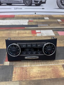 Блок управления климат контролем А2049005805 MERCEDES BENZ C-CLASS