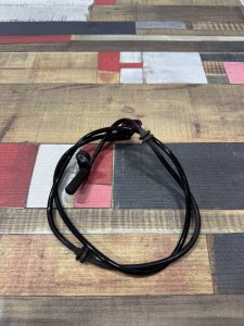 Датчик ABS задний левый A2045400317 MERCEDES BENZ C-CLASS