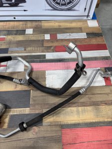 Трубки Кондиционера MERCEDES BENZ C-CLASS OEM А2048306115 А2078304515 А2048302416 А2048304916 204248 2012